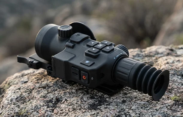 Тепловизор с баллистическим калькулятором RikaNV Moskit 650 LRF