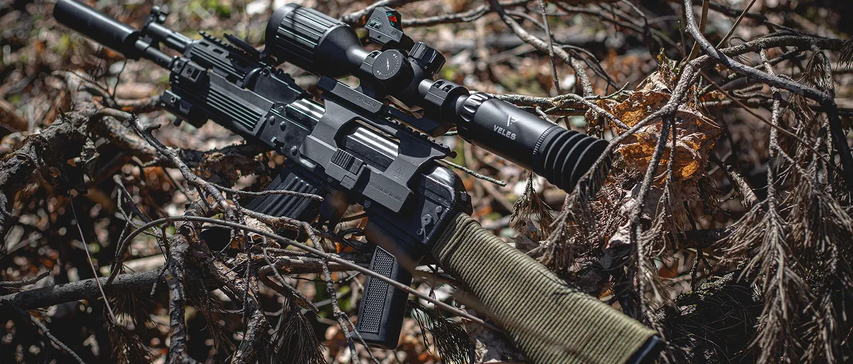 Lzirtek Veles 650L